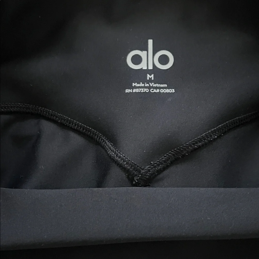 Shine Alo Yoga 5" Airlift Energy Short - Picture 6 of 8